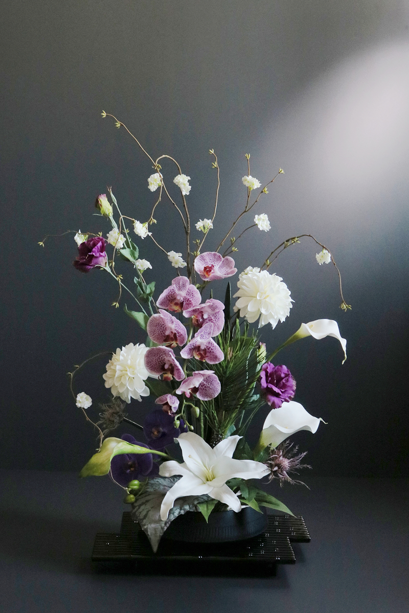 ダリア×カサブランカ×コデマリ 和風スタイル(花器変更) 造花 アートフラワー Akanbi